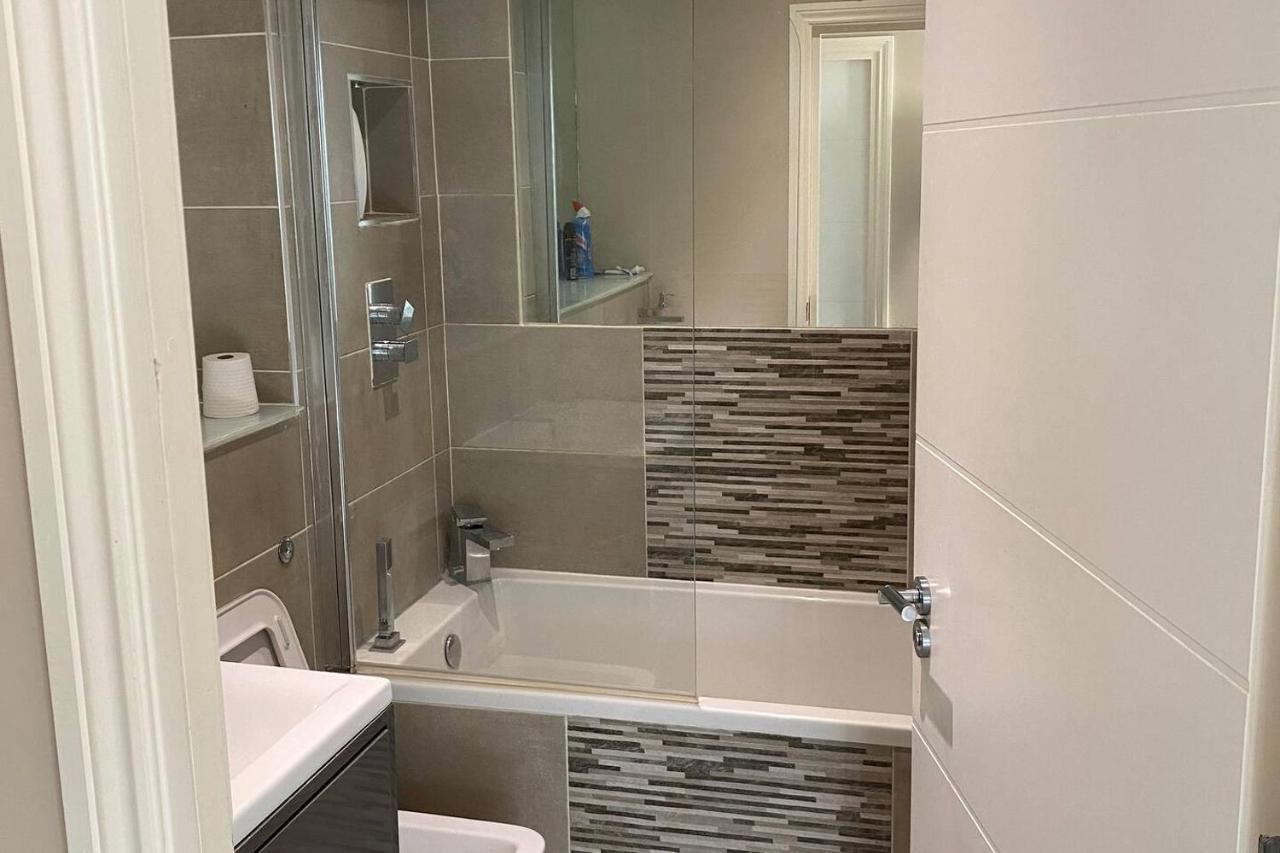 برايتون Beautiful Apartment Very Close To The Beach المظهر الخارجي الصورة