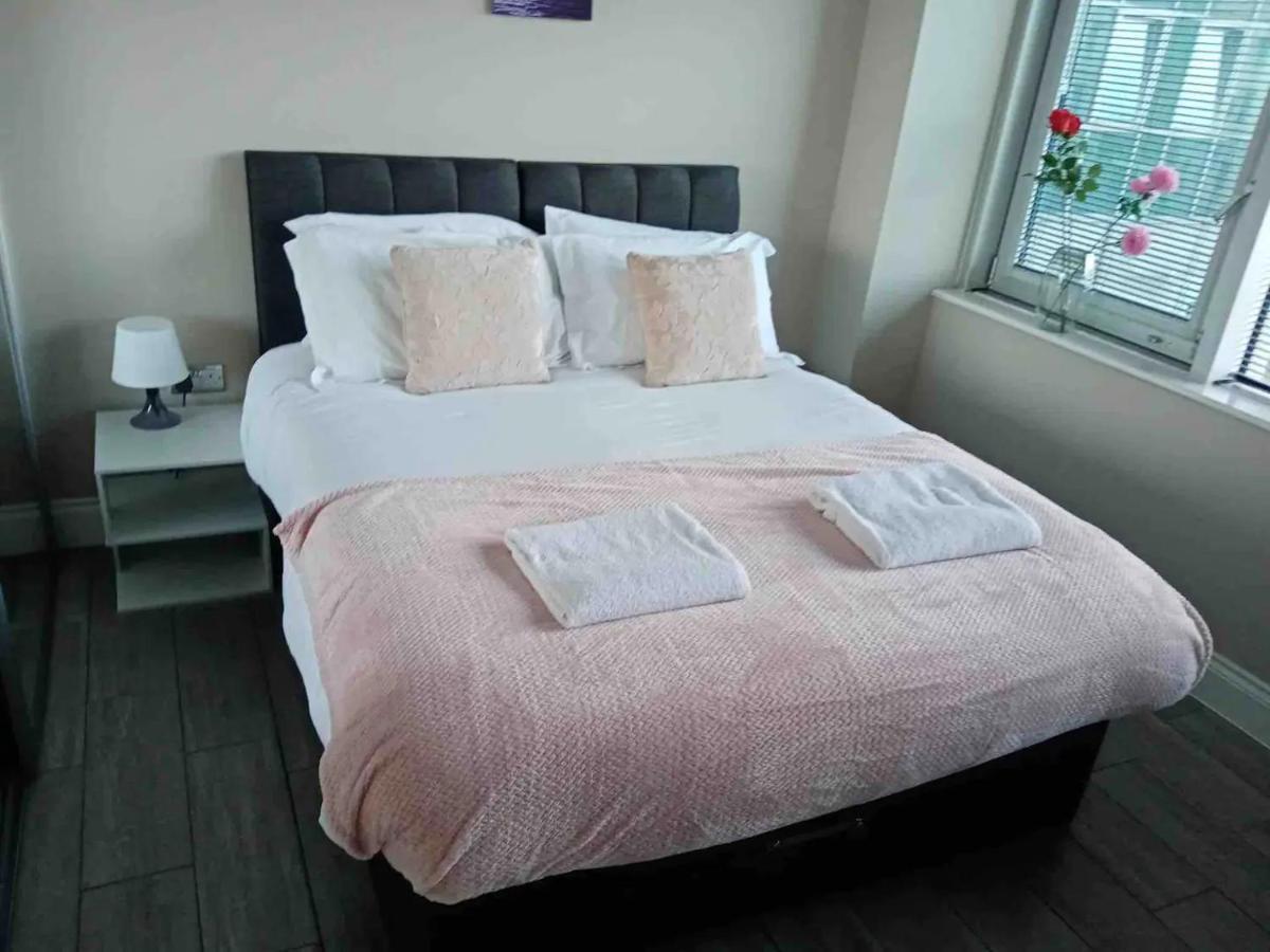 برايتون Beautiful Apartment Very Close To The Beach المظهر الخارجي الصورة